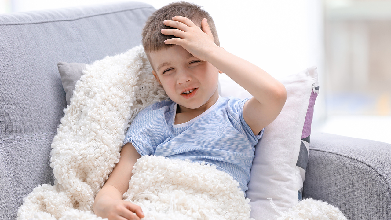 孩子生长痛腿疼的厉害怎么办？小孩生长痛要如何处理？