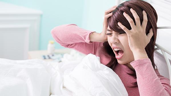 女人神经焦虑症的身体表现