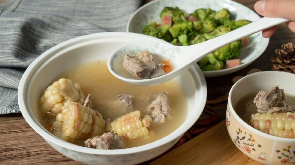 补钙就要多喝骨头汤多吃肉吗?