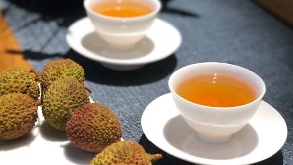 熟普洱茶的功效与作用、禁忌和食用方法